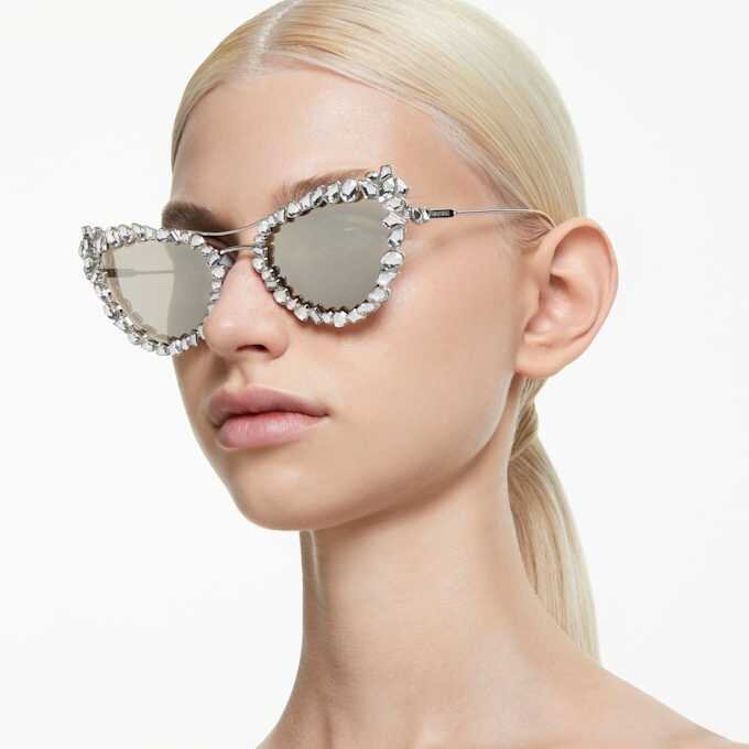 2 In 1 Clip-On Sunglasses Statement, Cat-Eye Shape, Sk7011, White 2 In 1 Clip-On Sunglasses Statement, Cat-Eye Shape, Sk7011, White