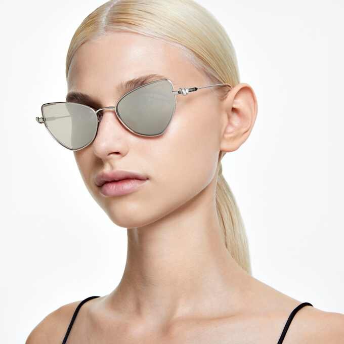 2 In 1 Clip-On Sunglasses Statement, Cat-Eye Shape, Sk7011, White 2 In 1 Clip-On Sunglasses Statement, Cat-Eye Shape, Sk7011, White