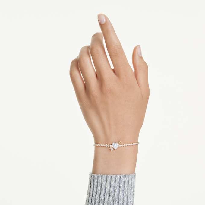 Idyllia Bracelet Mixed Cuts, Heart with Arrow, White, Gold-Tone Plated Idyllia Bracelet Mixed Cuts, Heart with Arrow, White, Gold-Tone Plated