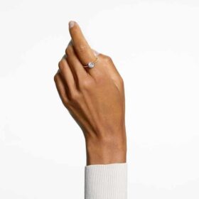 Stilla Cocktail Ring Round Cut, Pavé, White, Gold-Tone Plated