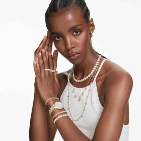 Una Angelic Bracelet Round Cut, Pavé, Medium, White, Gold-Tone Plated Una Angelic Bracelet Round Cut, Pavé, Medium, White, Gold-Tone Plated