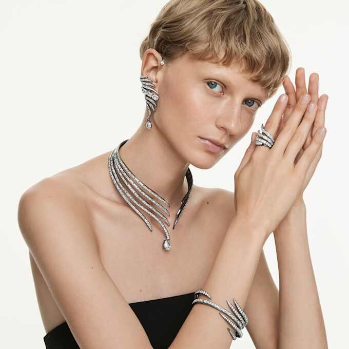 The Vienna Collection Ring Swan, White, Ruthenium Plated The Vienna Collection Ring Swan, White, Ruthenium Plated